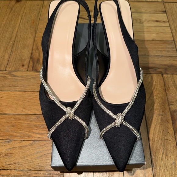 Shoes - Elegant Black Slingback Heels with Silver Accents